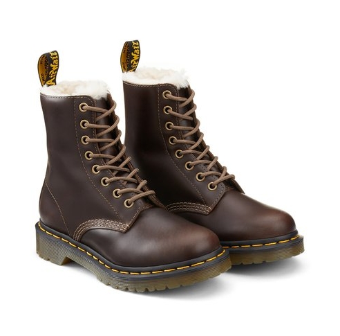 Dr. Martens Norge: Mer Enn Bare St&oslash;vler - En Levende Historie Under S&aring;lene